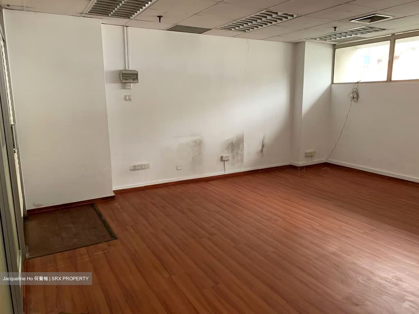 Hoa Nam Building (D8), Office #554750131